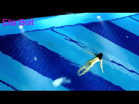 ❤️ Ech kann net ophalen ze kucken, jonk Blond gefaange schwammen plakeg am ELLA BOLT Resort Pool ❤❌ Fuckvideo op Porno lb.milfnut-net.ru ❌️❤